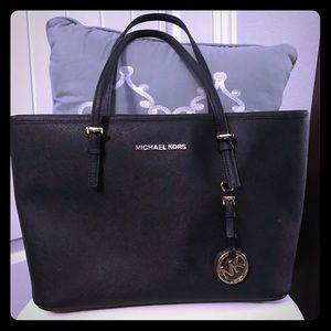 Michael kors tote bag